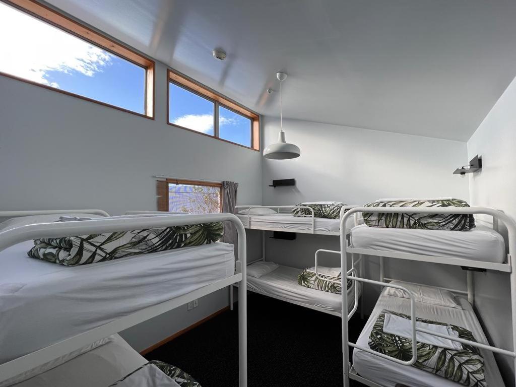 On Top Backpackers Dunedin Exterior photo