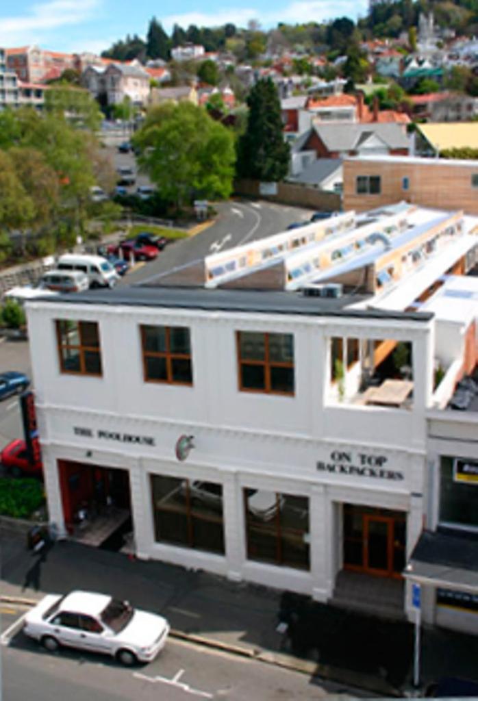 On Top Backpackers Dunedin Exterior photo